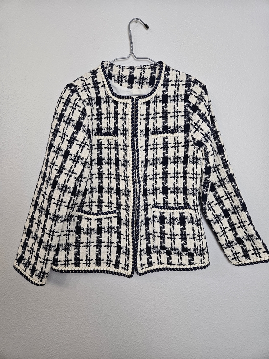 The Unbranded Brand Jackets & Blazers - Navy & Cream Tweed Collarless Blazer - Women's Size L